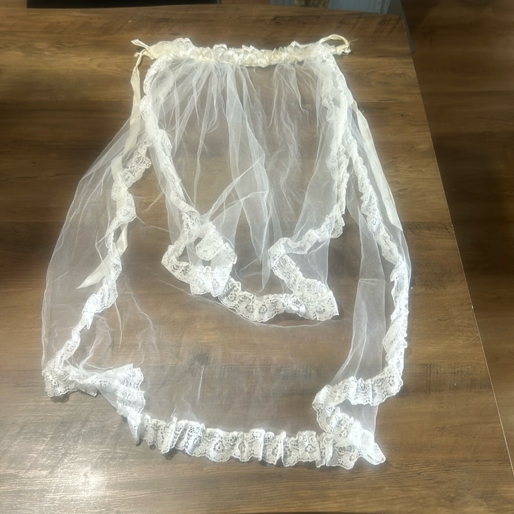 Veil Double Tiered Vintage Wedding Veil with Lace